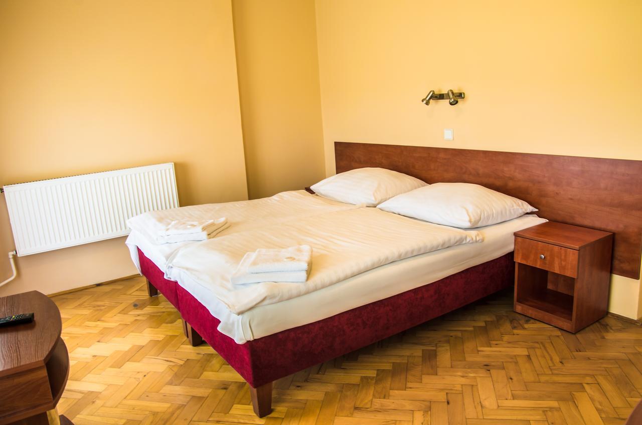 Hotel U Jezera Velky Osek Extérieur photo