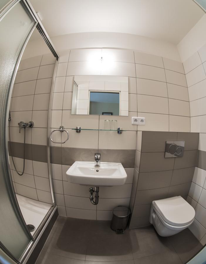 Hotel U Jezera Velky Osek Extérieur photo