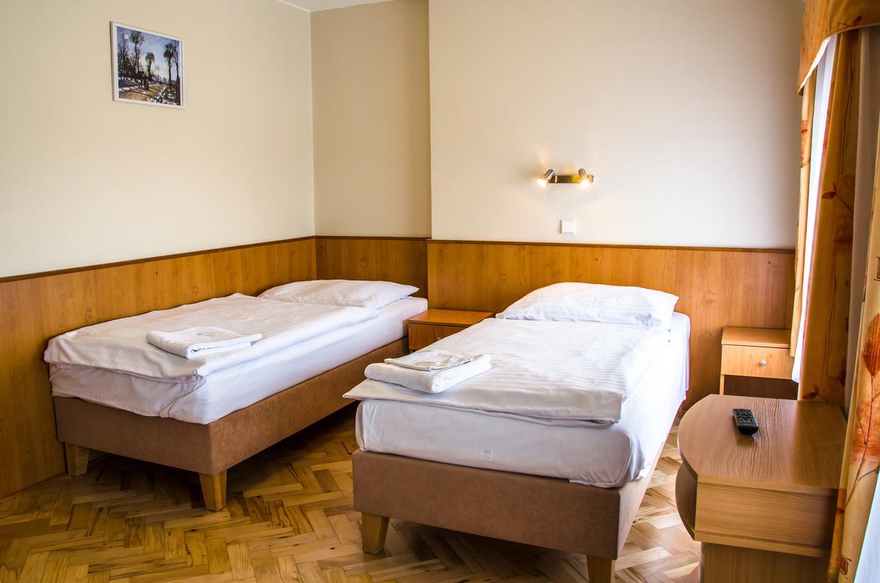 Hotel U Jezera Velky Osek Extérieur photo